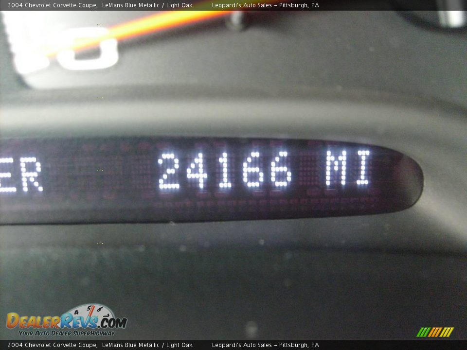 2004 Chevrolet Corvette Coupe LeMans Blue Metallic / Light Oak Photo #15