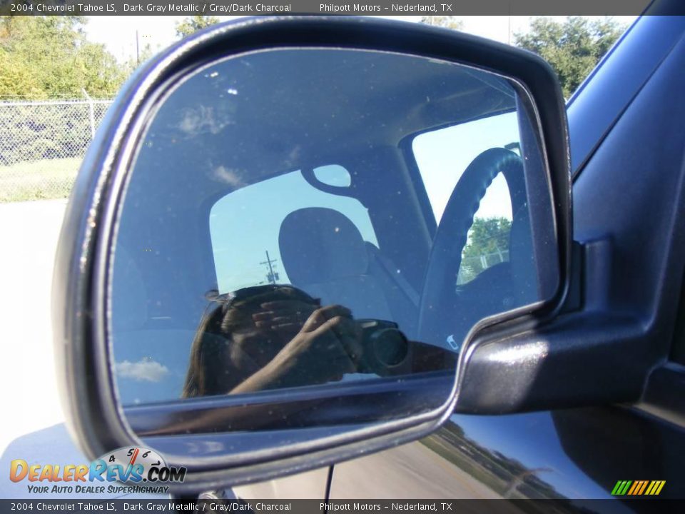 2004 Chevrolet Tahoe LS Dark Gray Metallic / Gray/Dark Charcoal Photo #17