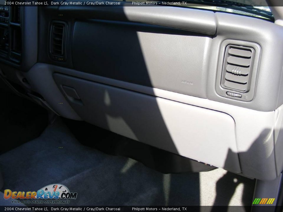 2004 Chevrolet Tahoe LS Dark Gray Metallic / Gray/Dark Charcoal Photo #23