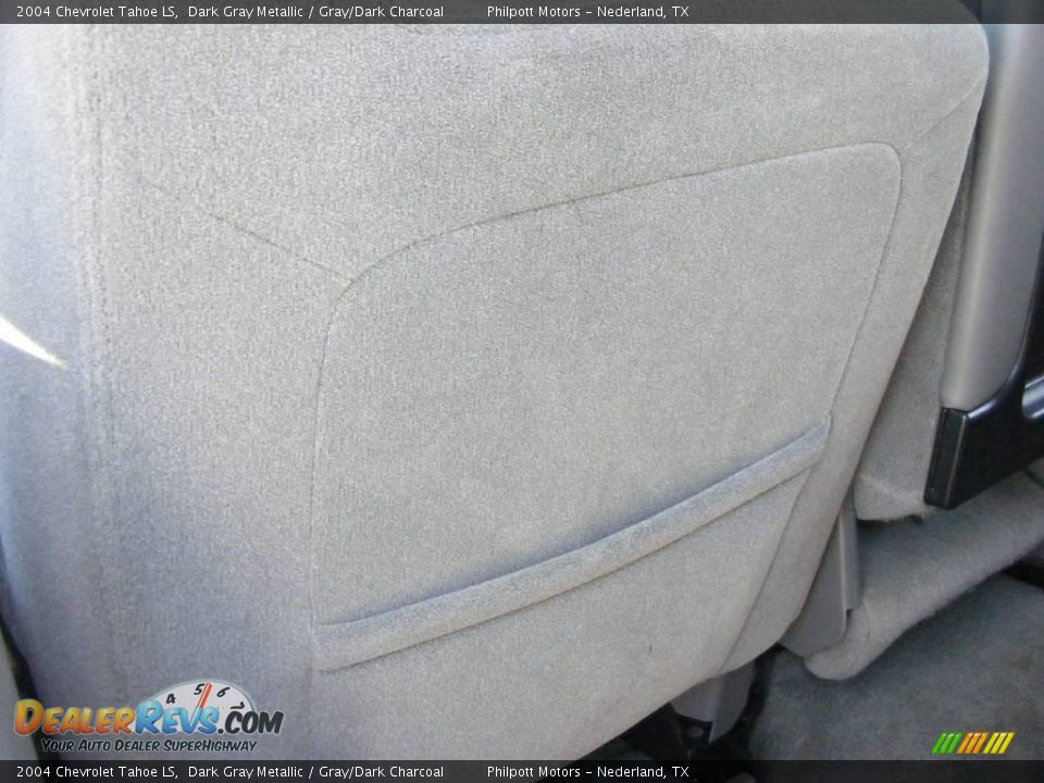 2004 Chevrolet Tahoe LS Dark Gray Metallic / Gray/Dark Charcoal Photo #33