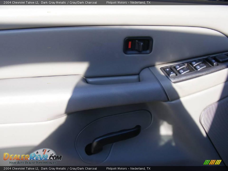 2004 Chevrolet Tahoe LS Dark Gray Metallic / Gray/Dark Charcoal Photo #36