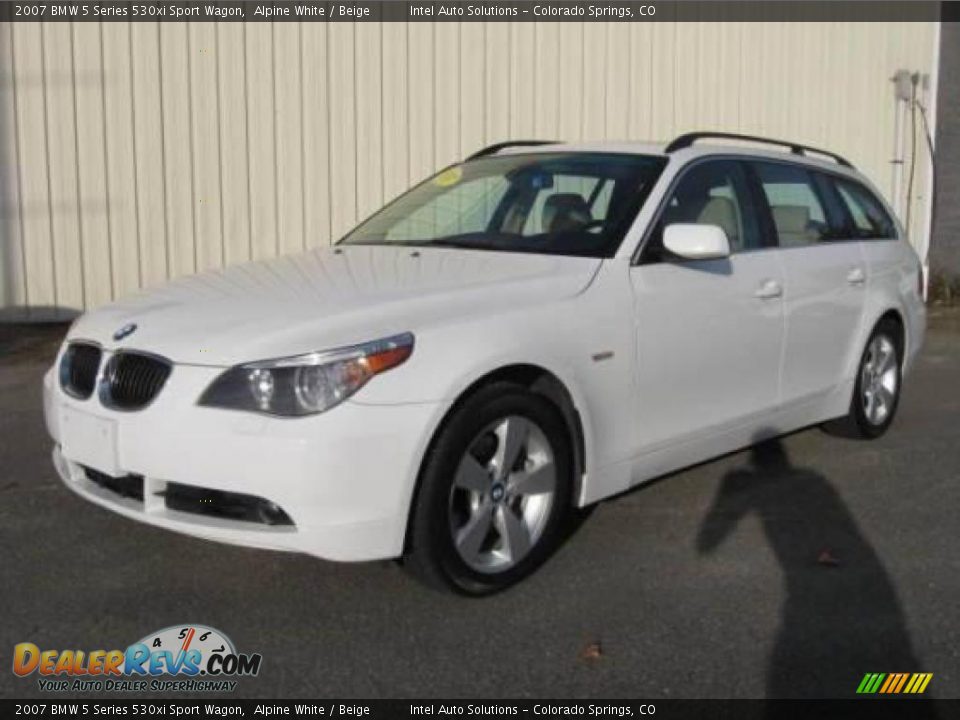 2007 BMW 5 Series 530xi Sport Wagon Alpine White / Beige Photo #1
