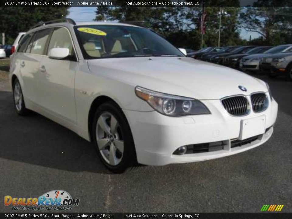 2007 BMW 5 Series 530xi Sport Wagon Alpine White / Beige Photo #2