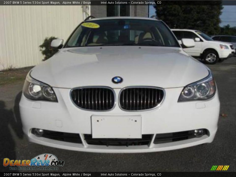 2007 BMW 5 Series 530xi Sport Wagon Alpine White / Beige Photo #3