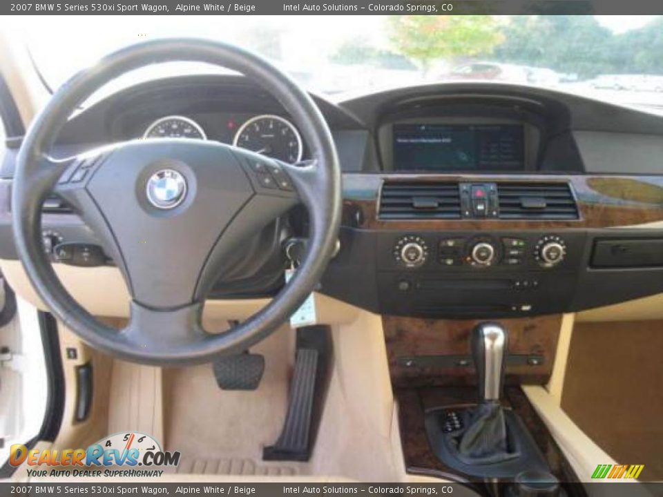 2007 BMW 5 Series 530xi Sport Wagon Alpine White / Beige Photo #9