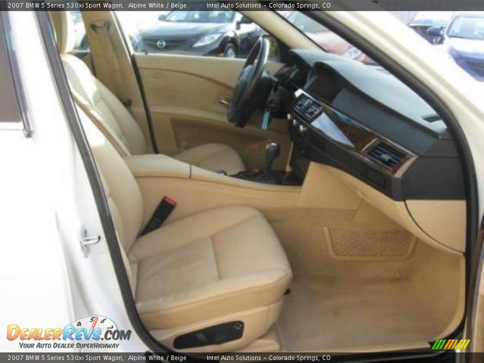 2007 BMW 5 Series 530xi Sport Wagon Alpine White / Beige Photo #10