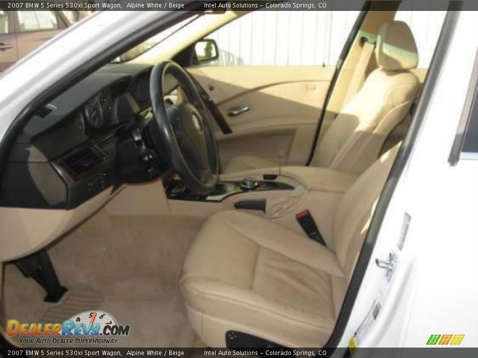 2007 BMW 5 Series 530xi Sport Wagon Alpine White / Beige Photo #11