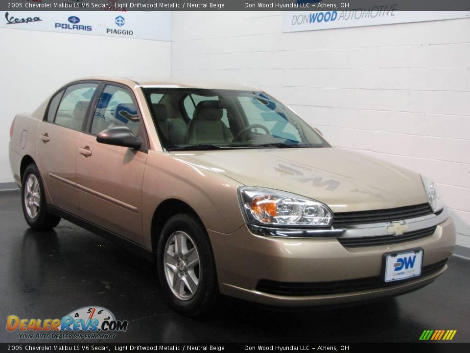 2005 Chevrolet Malibu LS V6 Sedan Light Driftwood Metallic / Neutral Beige Photo #1