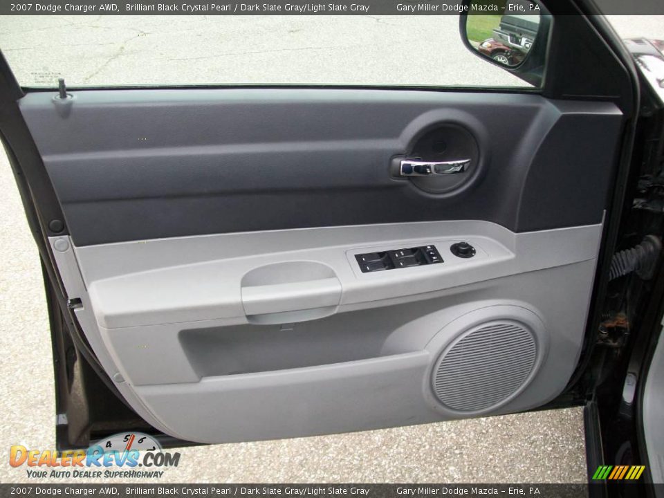 2007 Dodge Charger AWD Brilliant Black Crystal Pearl / Dark Slate Gray/Light Slate Gray Photo #11