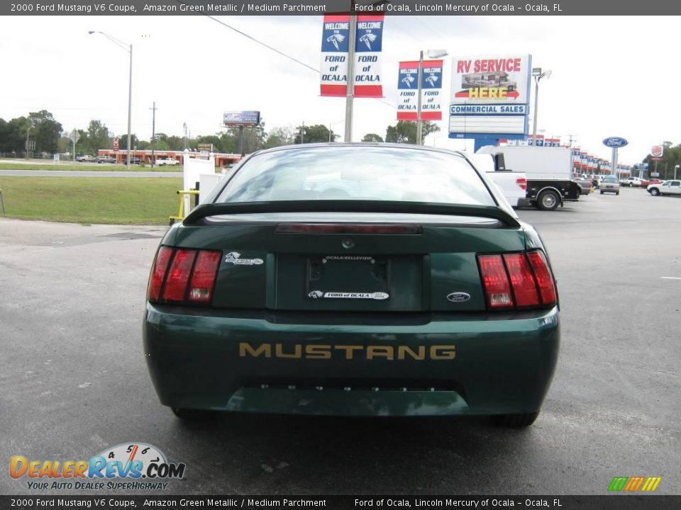 2000 Ford Mustang V6 Coupe Amazon Green Metallic / Medium Parchment Photo #4