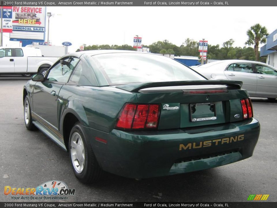 2000 Ford Mustang V6 Coupe Amazon Green Metallic / Medium Parchment Photo #5