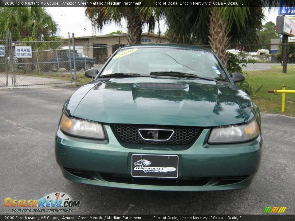 2000 Ford Mustang V6 Coupe Amazon Green Metallic / Medium Parchment Photo #8