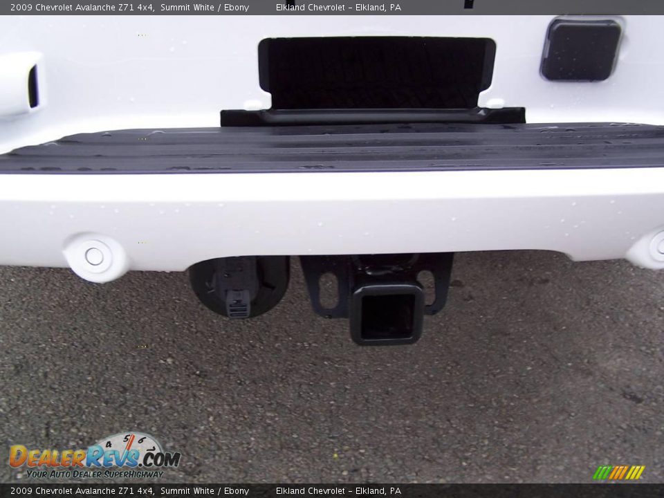 2009 Chevrolet Avalanche Z71 4x4 Summit White / Ebony Photo #7