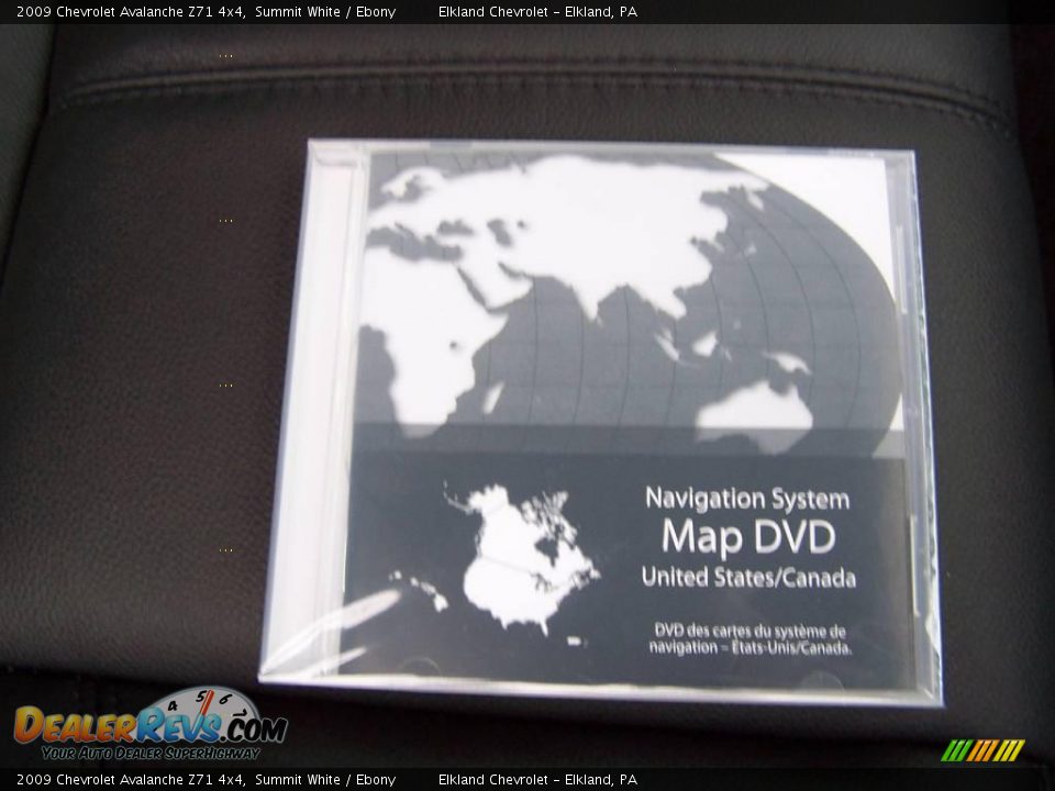 2009 Chevrolet Avalanche Z71 4x4 Summit White / Ebony Photo #18