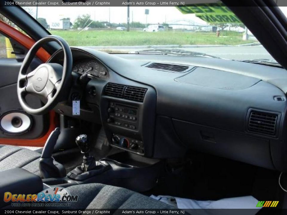 2004 Chevrolet Cavalier Coupe Sunburst Orange / Graphite Photo #7