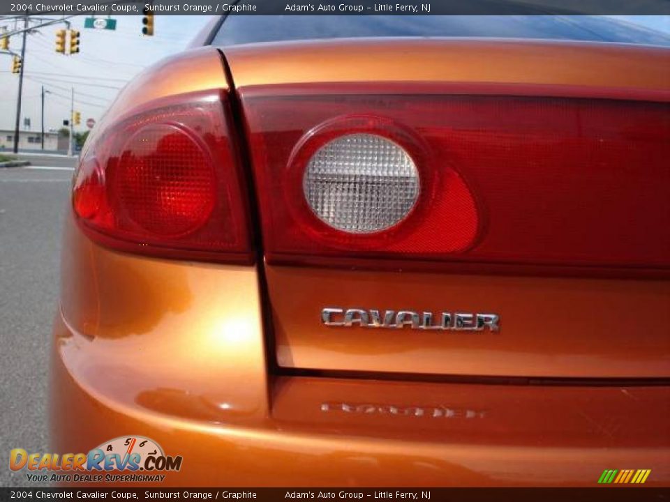 2004 Chevrolet Cavalier Coupe Sunburst Orange / Graphite Photo #9