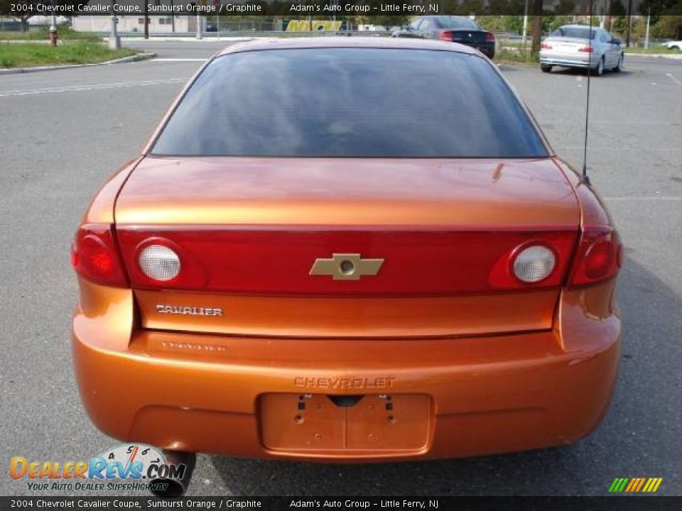 2004 Chevrolet Cavalier Coupe Sunburst Orange / Graphite Photo #12