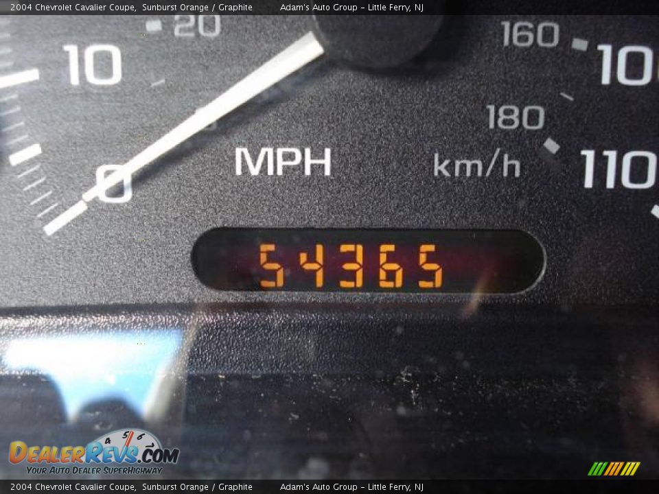2004 Chevrolet Cavalier Coupe Sunburst Orange / Graphite Photo #17