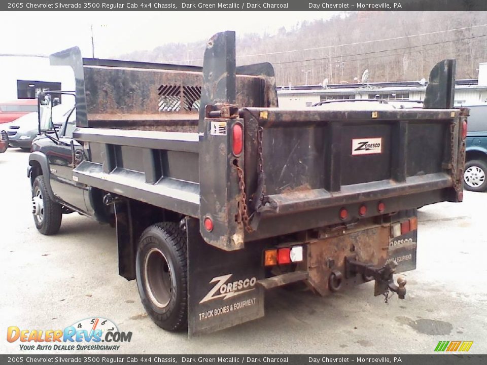 2005 Chevrolet Silverado 3500 Regular Cab 4x4 Chassis Dark Green Metallic / Dark Charcoal Photo #4