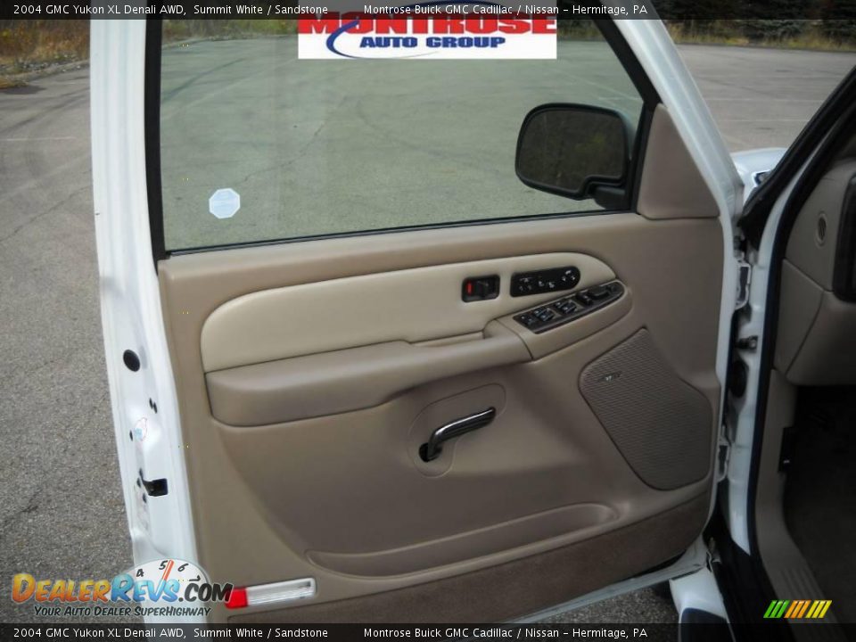 2004 GMC Yukon XL Denali AWD Summit White / Sandstone Photo #5