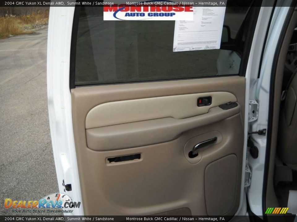 2004 GMC Yukon XL Denali AWD Summit White / Sandstone Photo #9