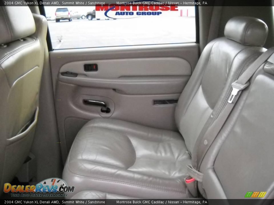 2004 GMC Yukon XL Denali AWD Summit White / Sandstone Photo #11