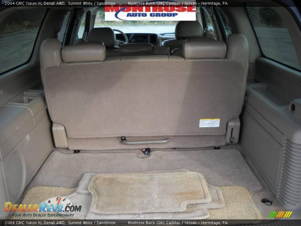 2004 GMC Yukon XL Denali AWD Summit White / Sandstone Photo #24