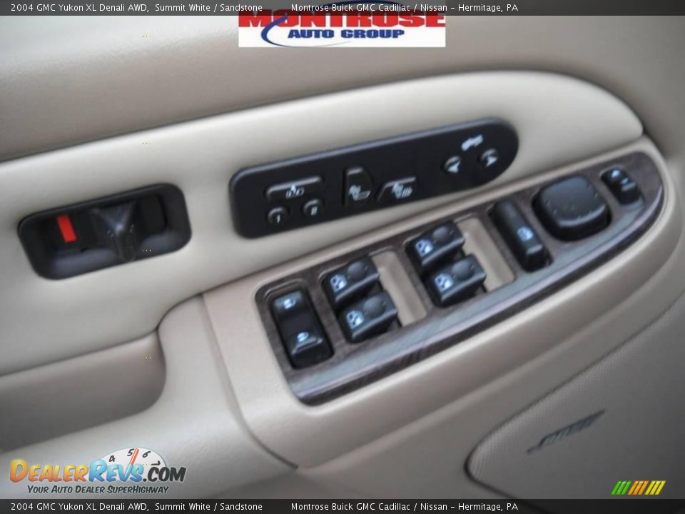 2004 GMC Yukon XL Denali AWD Summit White / Sandstone Photo #25