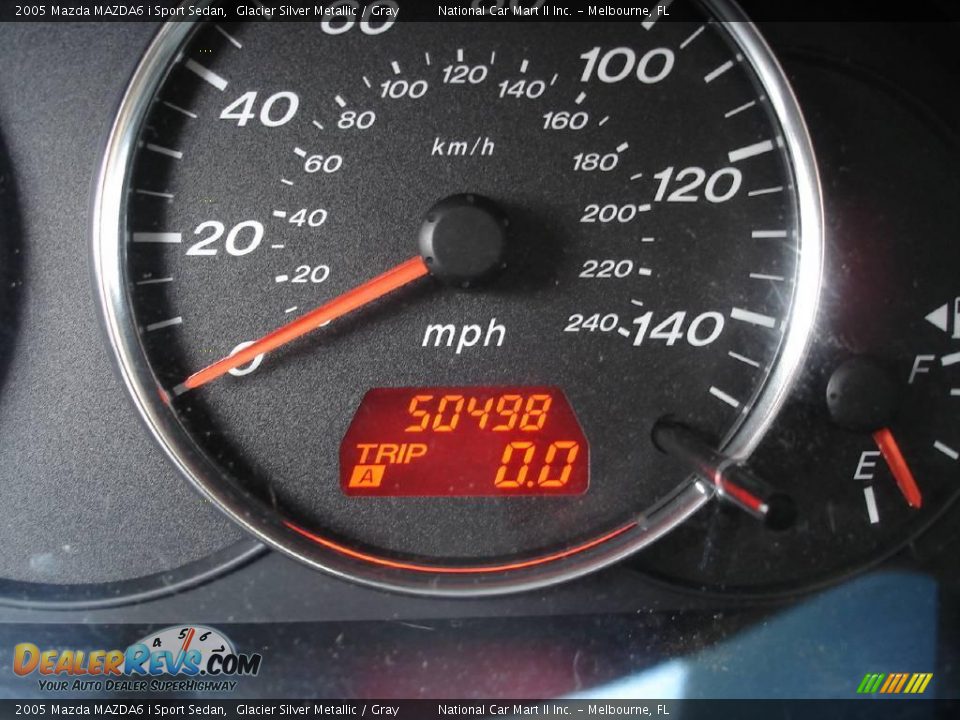 2005 Mazda MAZDA6 i Sport Sedan Glacier Silver Metallic / Gray Photo #16
