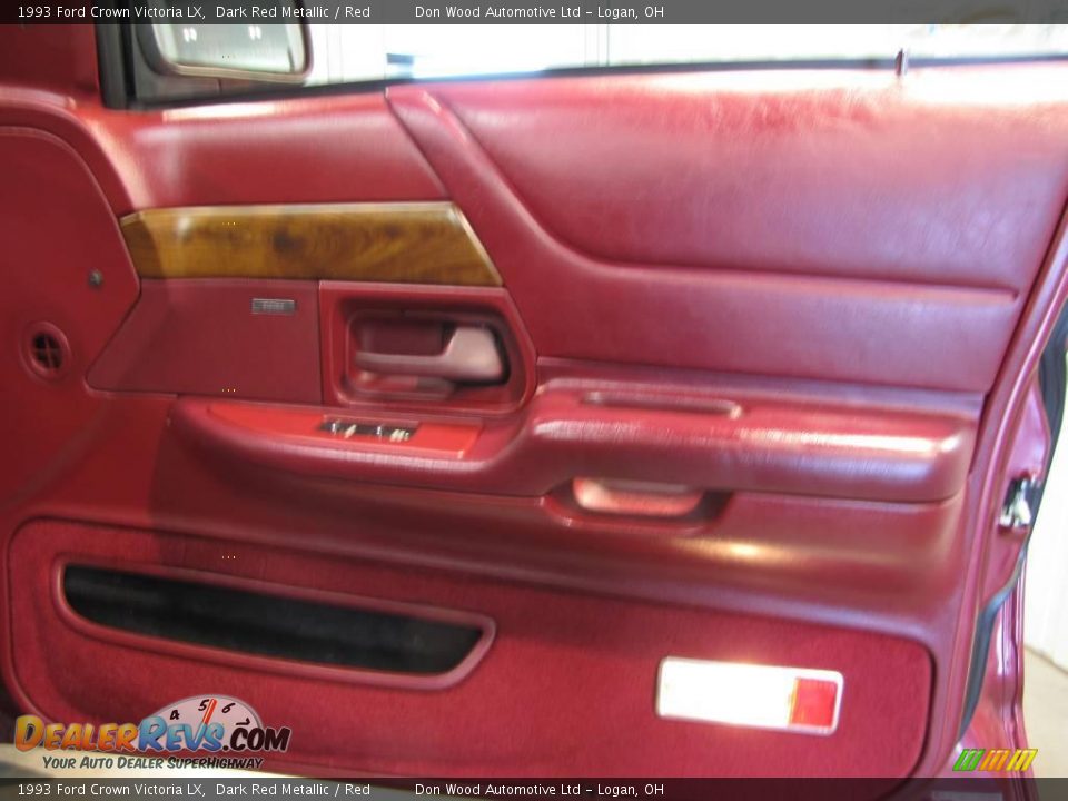 1993 Ford Crown Victoria LX Dark Red Metallic / Red Photo #17