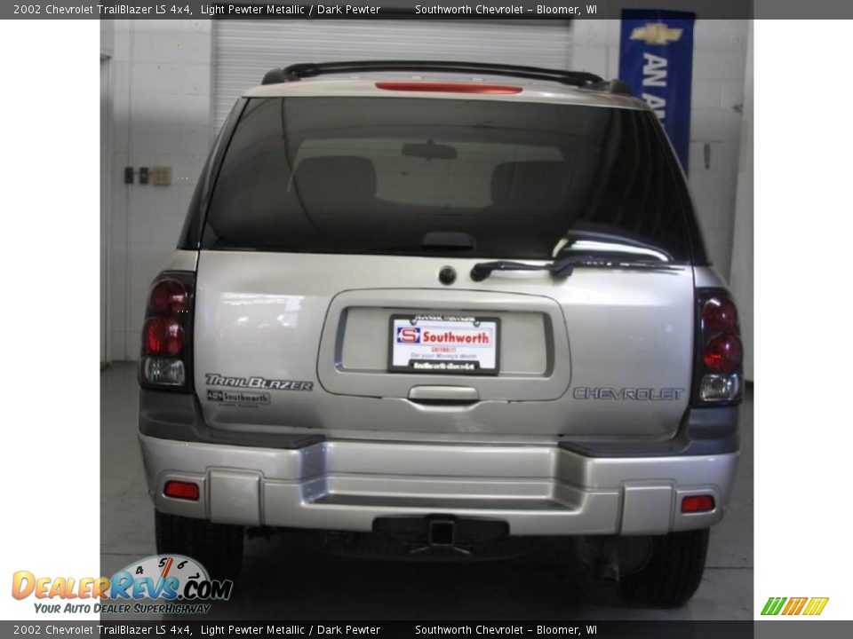 2002 Chevrolet TrailBlazer LS 4x4 Light Pewter Metallic / Dark Pewter Photo #3