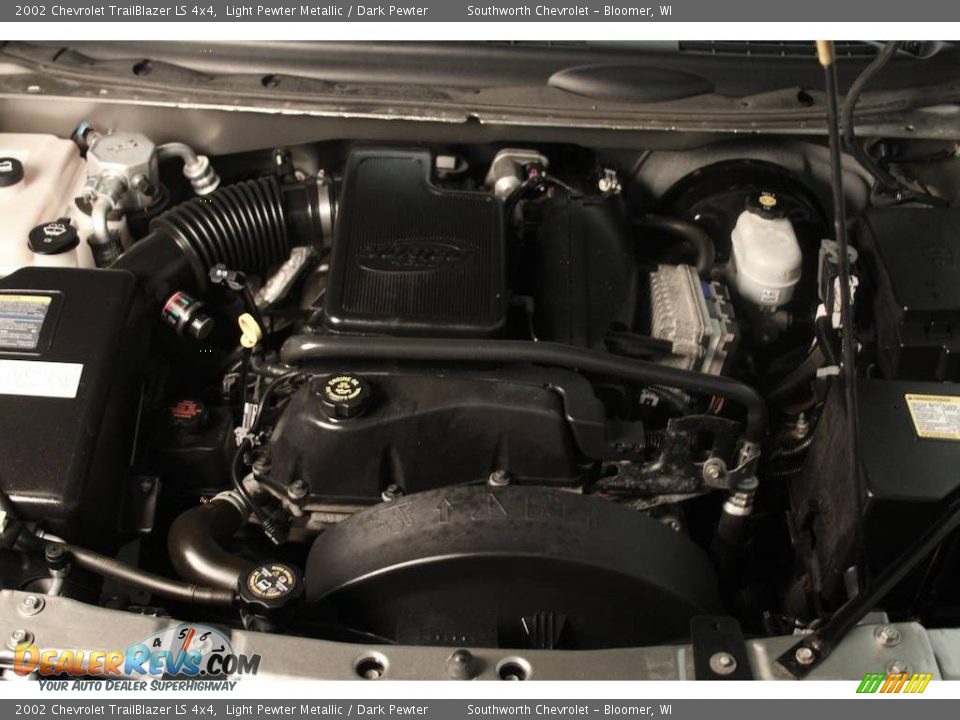 2002 Chevrolet TrailBlazer LS 4x4 Light Pewter Metallic / Dark Pewter Photo #11