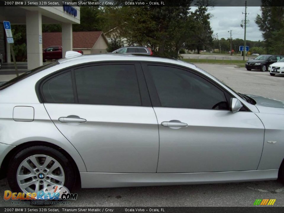 2007 BMW 3 Series 328i Sedan Titanium Silver Metallic / Grey Photo #10