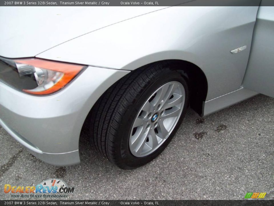 2007 BMW 3 Series 328i Sedan Titanium Silver Metallic / Grey Photo #13