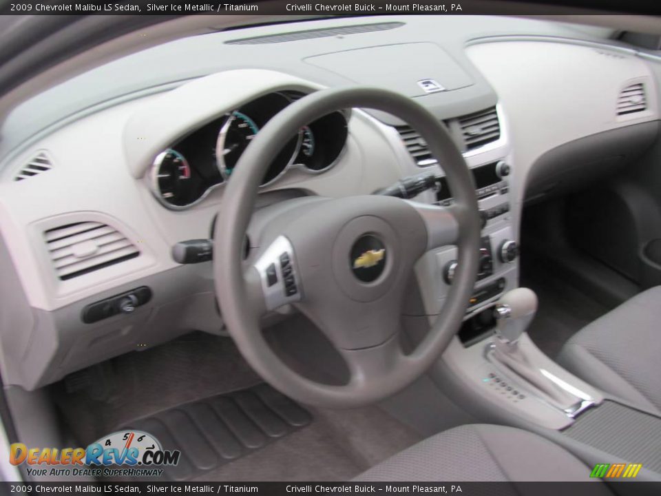 2009 Chevrolet Malibu LS Sedan Silver Ice Metallic / Titanium Photo #14