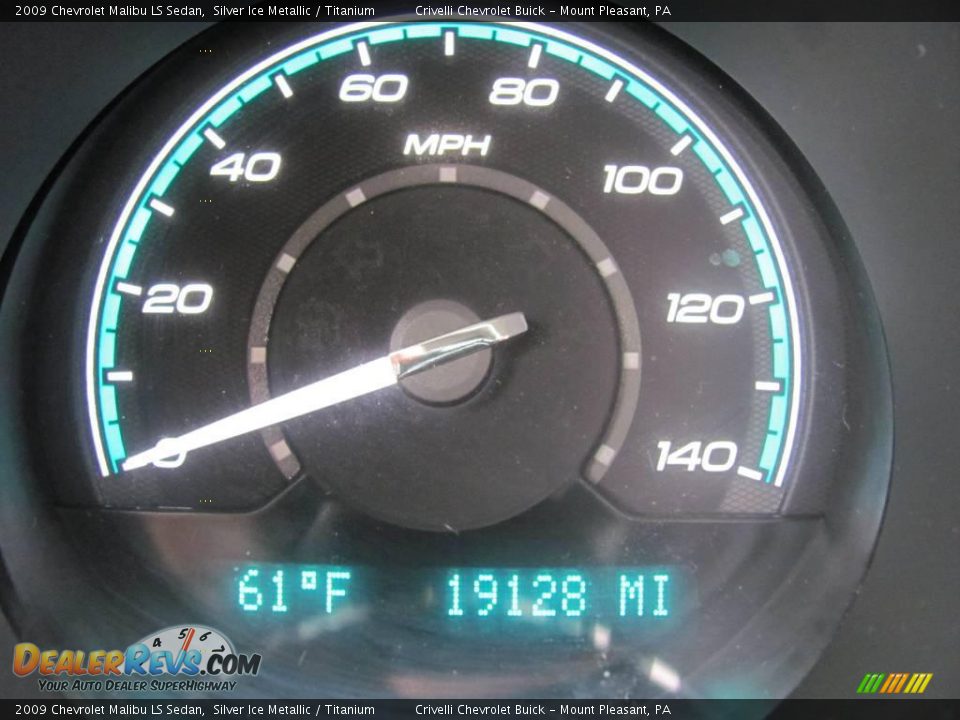 2009 Chevrolet Malibu LS Sedan Silver Ice Metallic / Titanium Photo #35