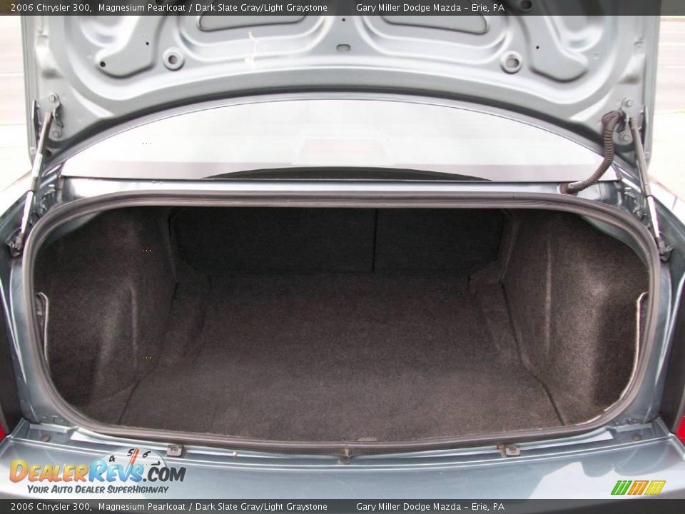 2006 Chrysler 300 Magnesium Pearlcoat / Dark Slate Gray/Light Graystone Photo #5