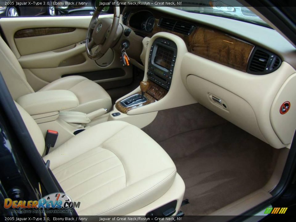 2005 Jaguar X-Type 3.0 Ebony Black / Ivory Photo #19