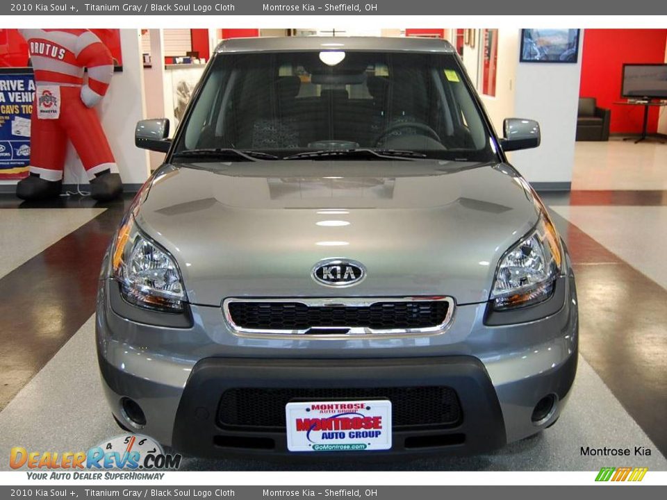 2010 Kia Soul + Titanium Gray / Black Soul Logo Cloth Photo #10