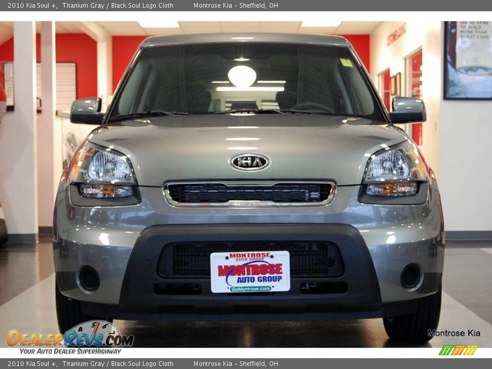2010 Kia Soul + Titanium Gray / Black Soul Logo Cloth Photo #11