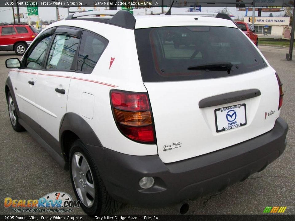 2005 Pontiac Vibe Frosty White / Graphite Photo #3