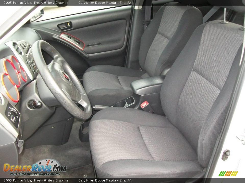 2005 Pontiac Vibe Frosty White / Graphite Photo #12