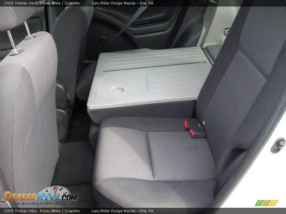 2005 Pontiac Vibe Frosty White / Graphite Photo #13