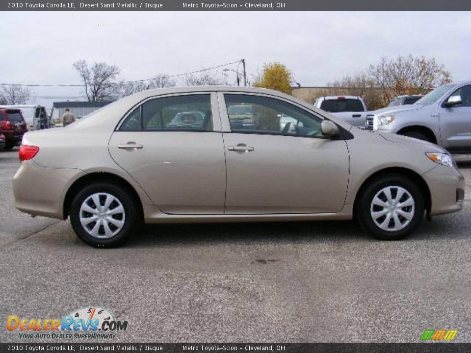 2010 Toyota Corolla LE Desert Sand Metallic / Bisque Photo #2