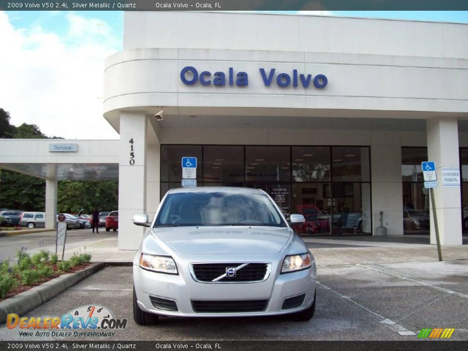 2009 Volvo V50 2.4i Silver Metallic / Quartz Photo #1