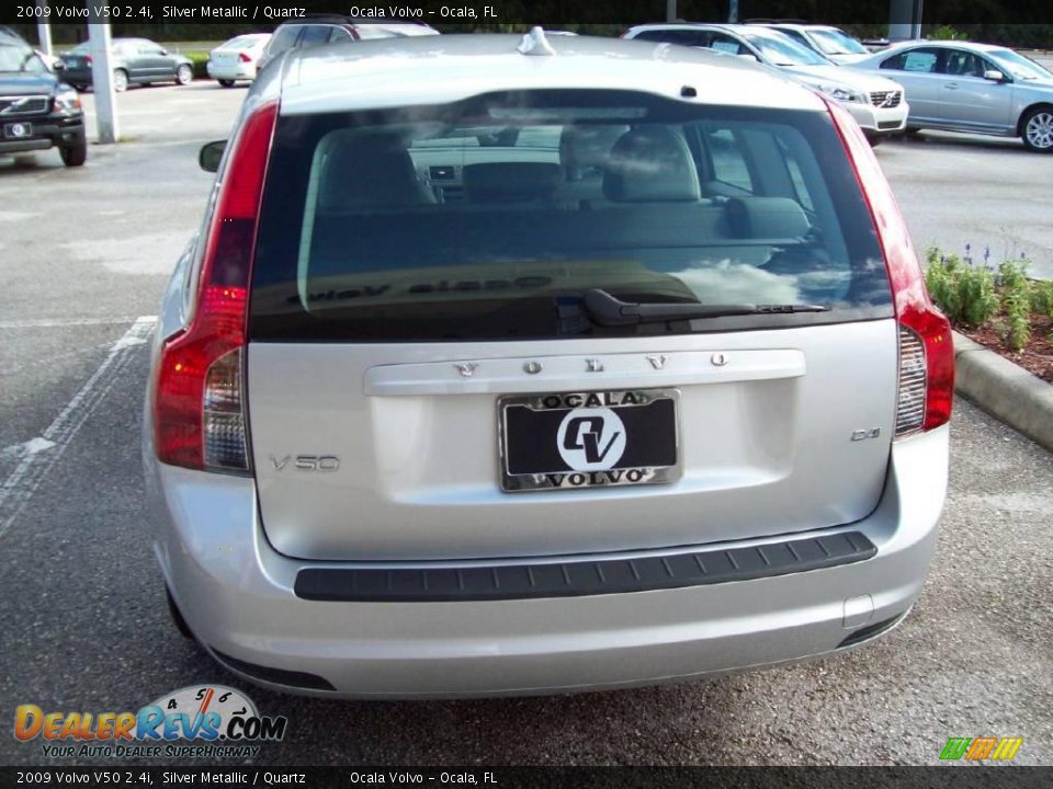 2009 Volvo V50 2.4i Silver Metallic / Quartz Photo #7
