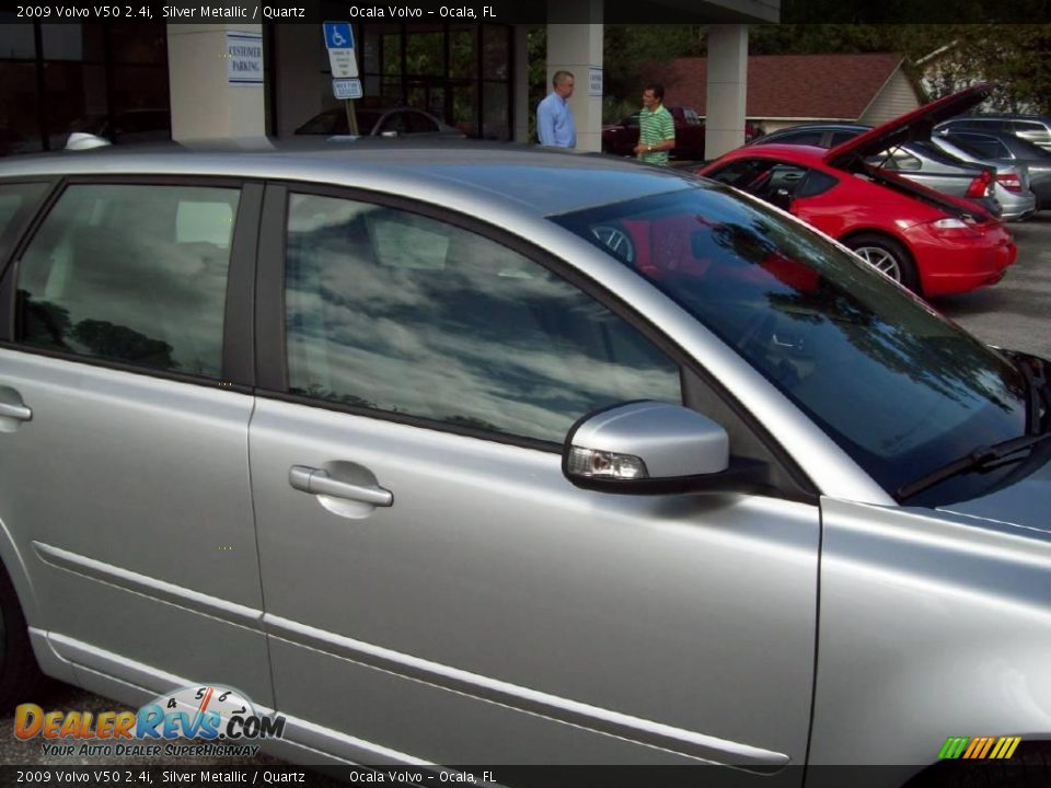 2009 Volvo V50 2.4i Silver Metallic / Quartz Photo #11