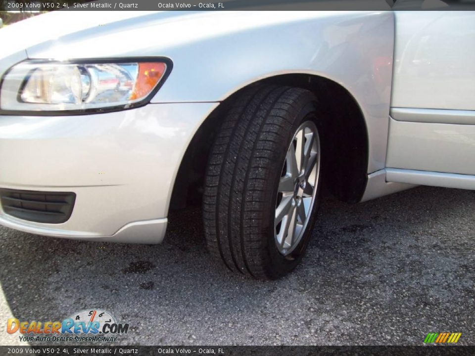 2009 Volvo V50 2.4i Silver Metallic / Quartz Photo #13