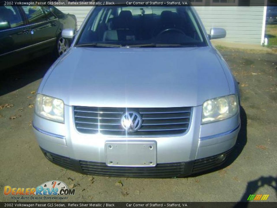 2002 Volkswagen Passat GLS Sedan Reflex Silver Metallic / Black Photo #5