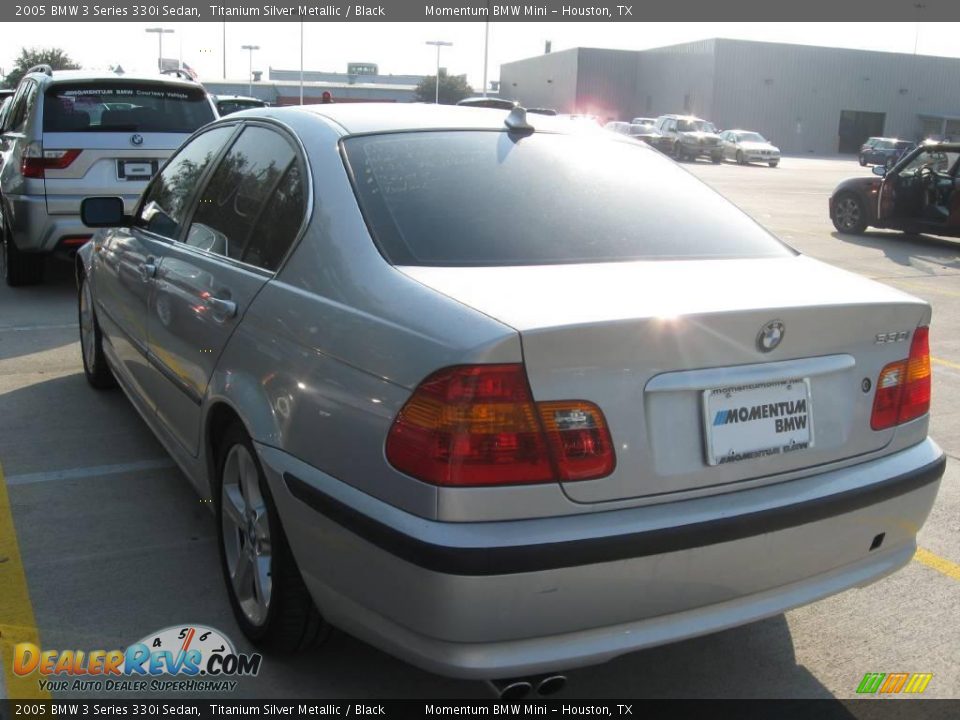 2005 BMW 3 Series 330i Sedan Titanium Silver Metallic / Black Photo #2